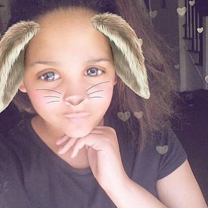 Meet your Posher, Donique